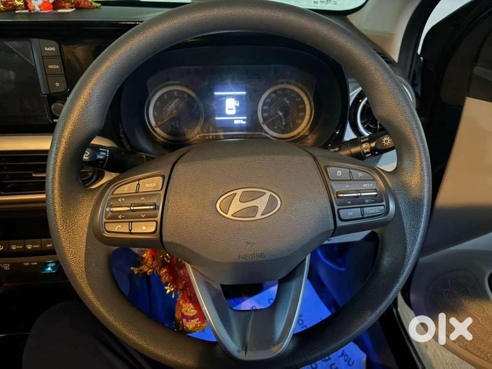 Showroom Condition Hyundai I10 Nios - 8000 Km - 2024 - Automatic