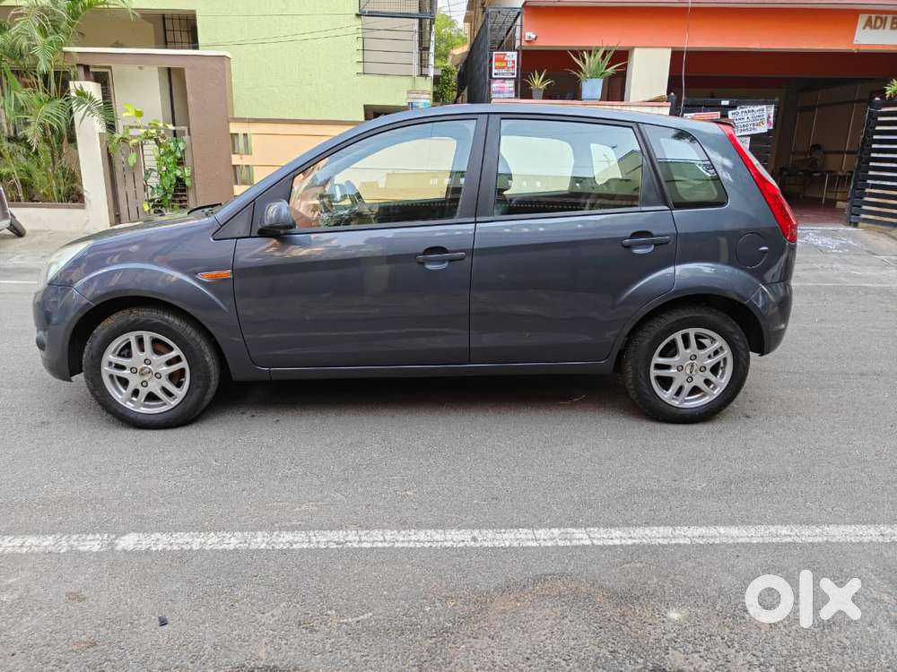 Ford Figo 1.2p Titanium Opt Mt, 2011, Petrol