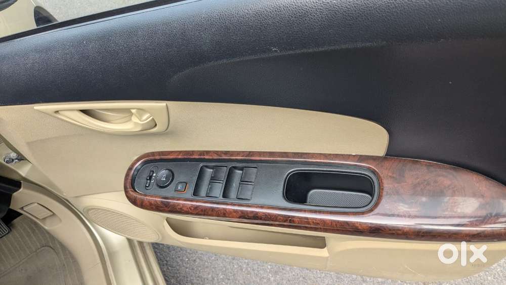 Honda Mobilio V I-dtec, 2014, Petrol