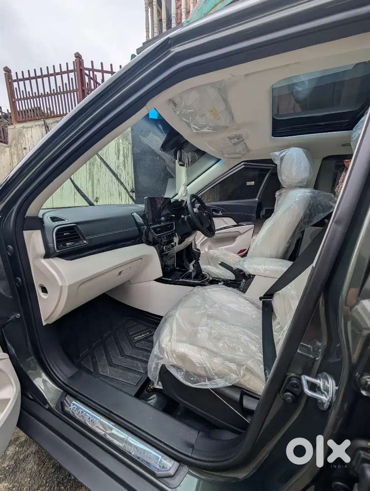 Sky Roof, Good Infotainment System