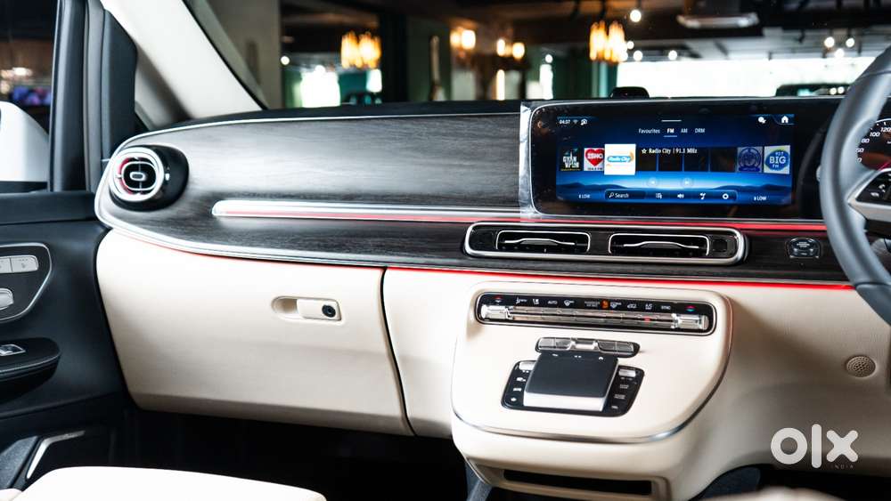 Mercedes-benz V-class Lwb, 2026, Petrol