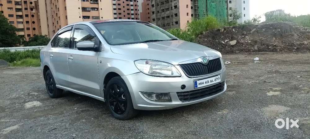 Skoda Rapid Elegance 2012 Car