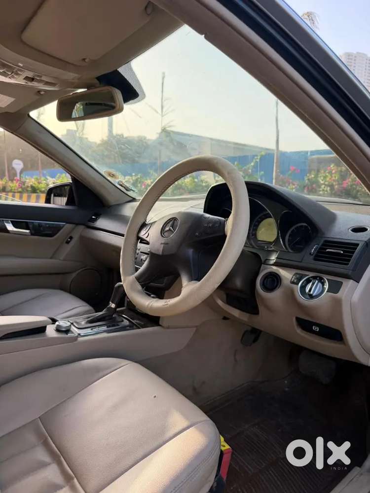 Mercedes-benz C-class 2011