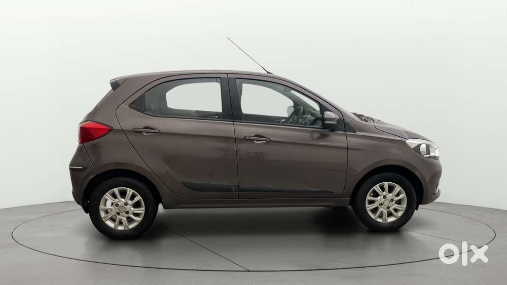 Tata Tiago 1.2 Revotron Xza, 2018, Petrol