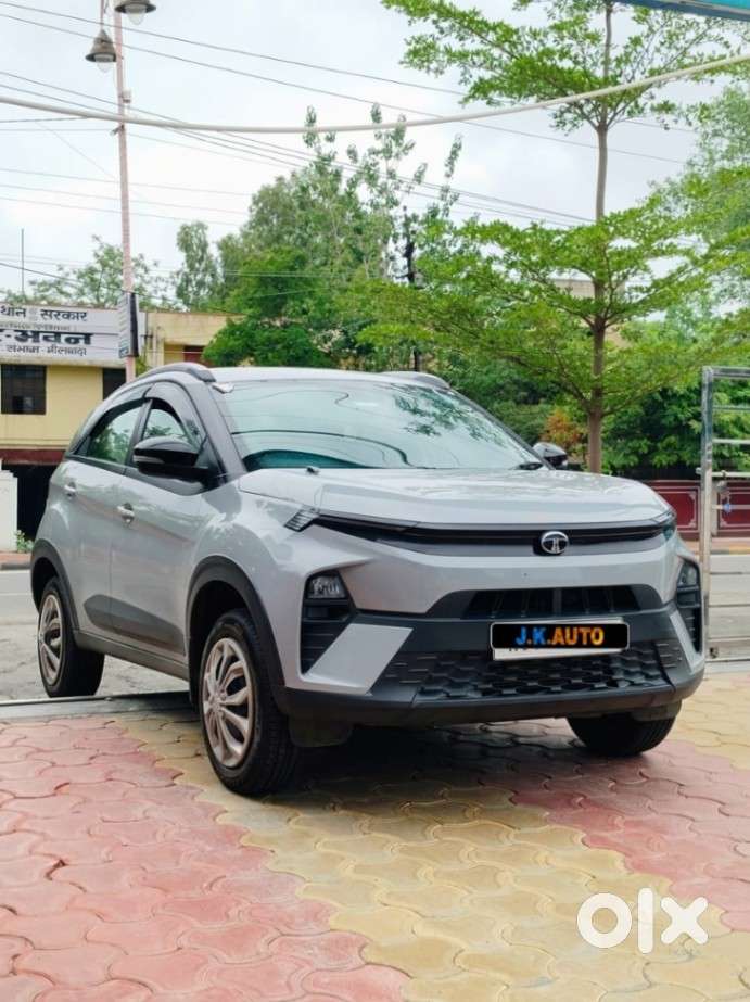 Tata Nexon Fearless Plus (ps) 1.2 Icng 6mt Red Dark Edition, 2025, P..