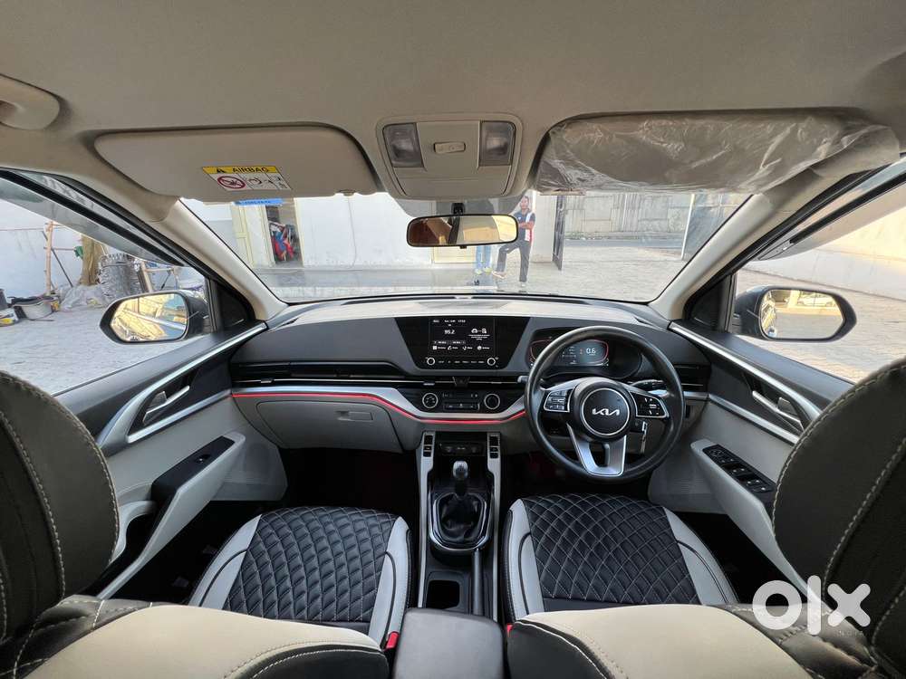 Kia Carens 1.5 Prestige 7 Str, 2023, Petrol