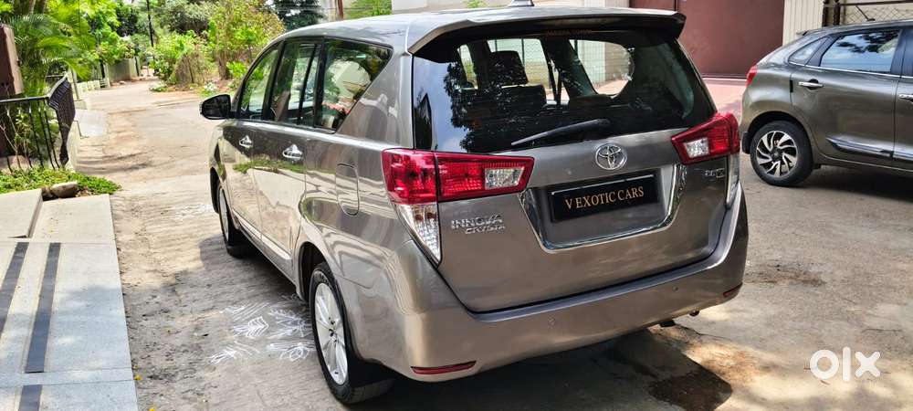 Toyota Innova Crysta 2.8z Automatic, 2016, Diesel