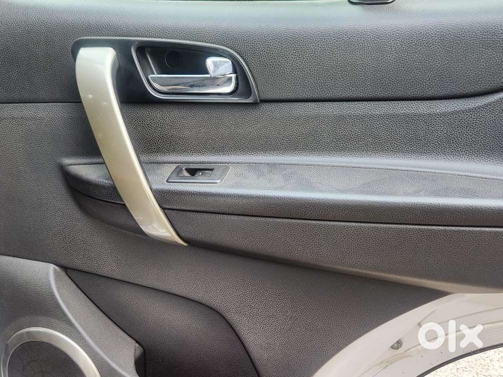 Tata Safari Storme, 2015, Petrol