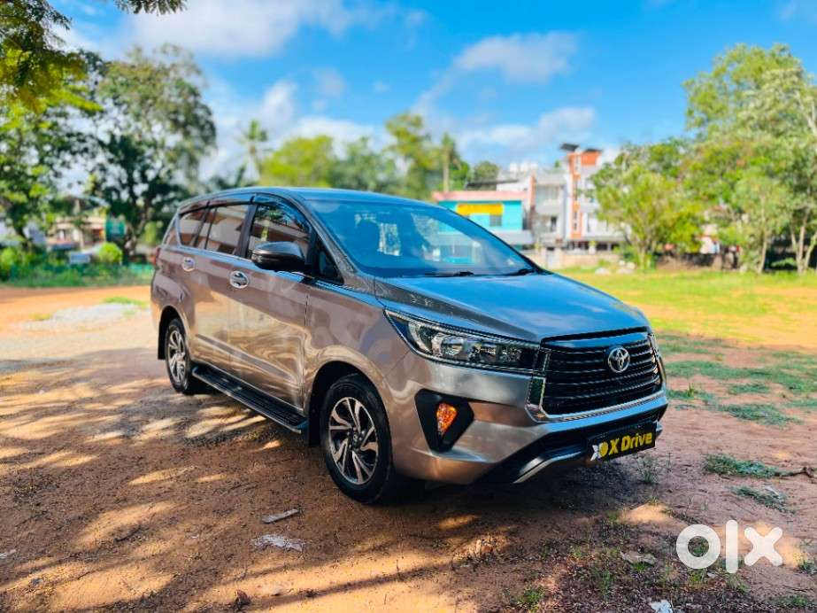 Toyota Innova Crysta [2020-ongoing] 2.4 Gx At 8 Str, 2021, Diesel
