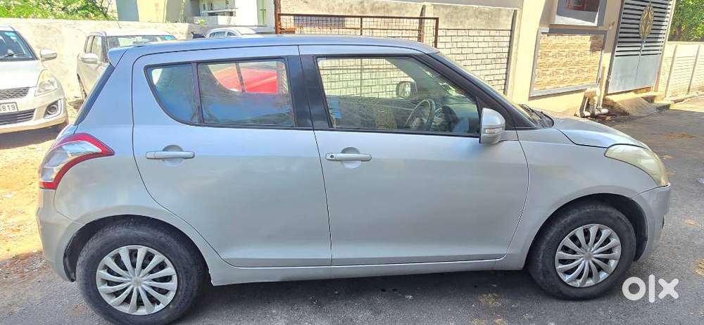 Maruti Suzuki Swift Vxi, 2011, Cng & Hybrids