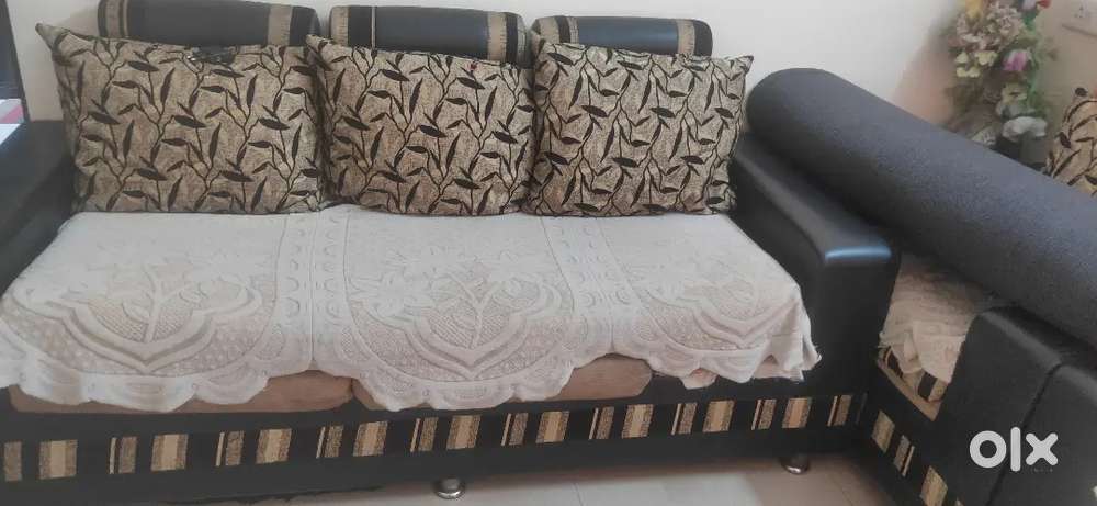 Second hand sofa set in olx top