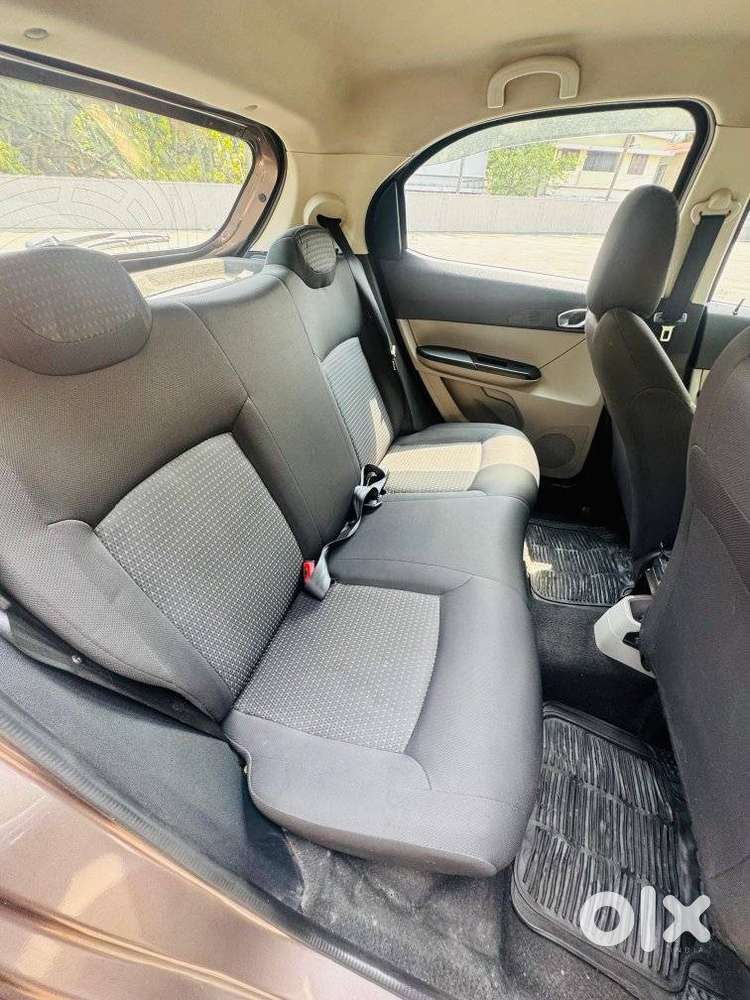 Tata Tiago 1.2 Revotron Xza, 2018, Petrol