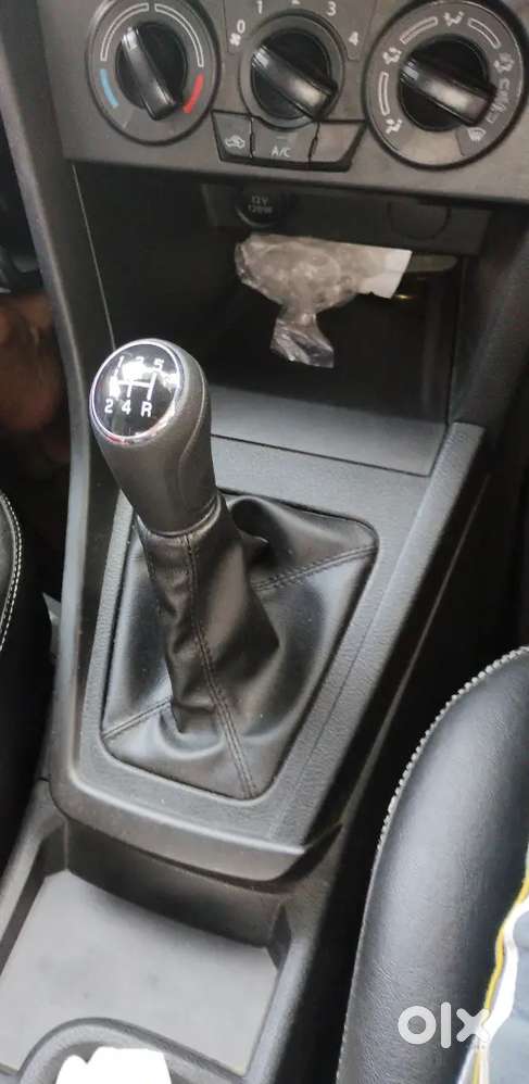 Maruti Suzuki Brezza 2025 Lxi With All Company Fitted Accessories