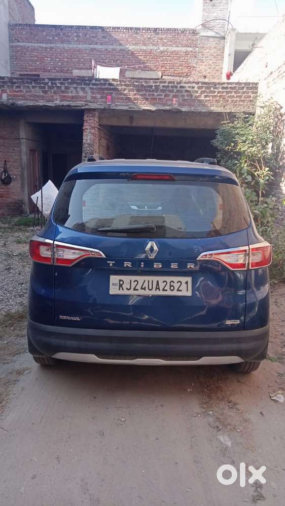 Renault Triber Rxz, 2021, Petrol