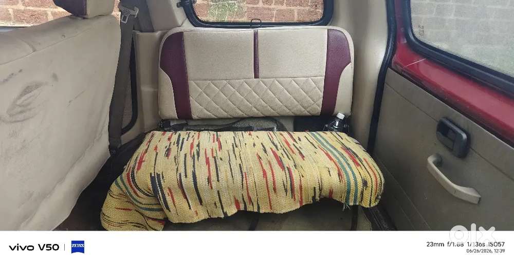 Chevrolet Tavera Car