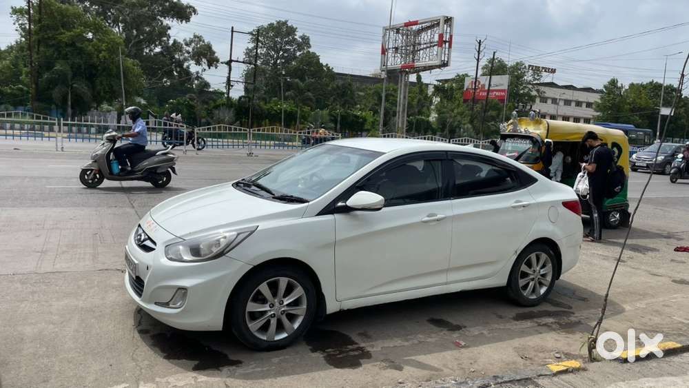 Hyundai Fluidic Verna 2013