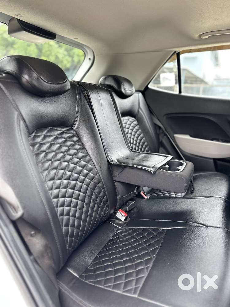 Hyundai Venue Sx Dual Tone Diesel, 2023, Diesel