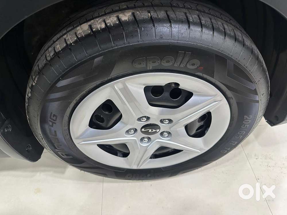 Kia Carens 1.4 Prestige Turbo 7 Str, 2022, Petrol