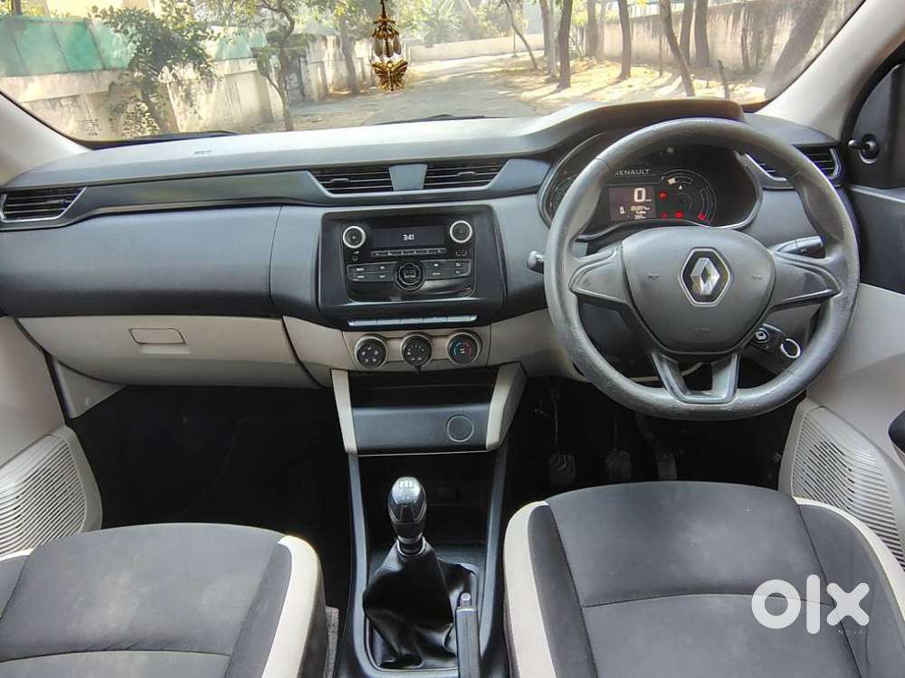 Renault Triber Rxl, 2022, Petrol