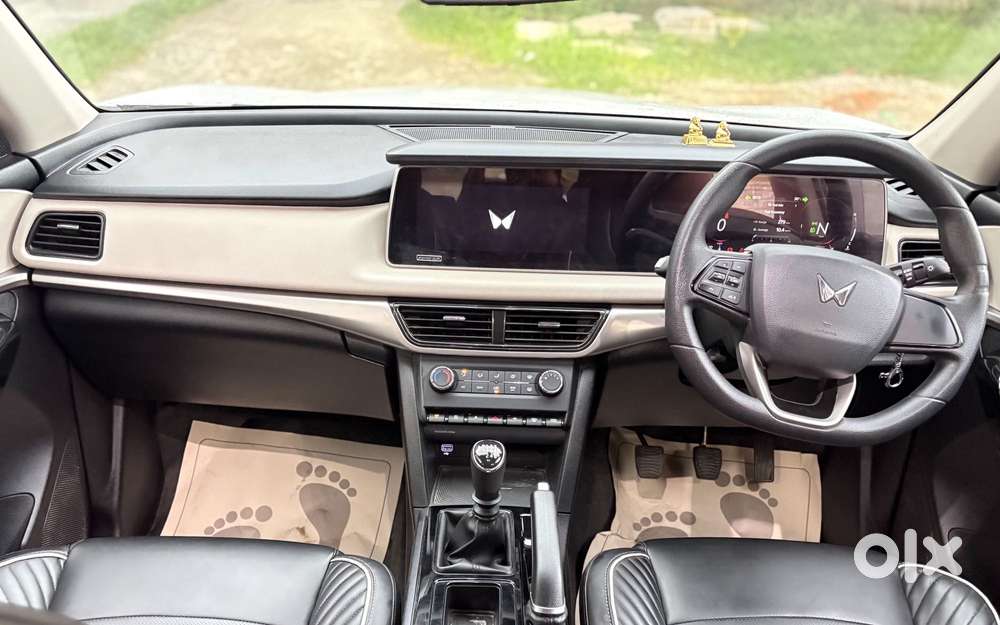 Mahindra Xuv700 2.2 Ax 5 Diesel Mt 7 Str, 2023, Diesel