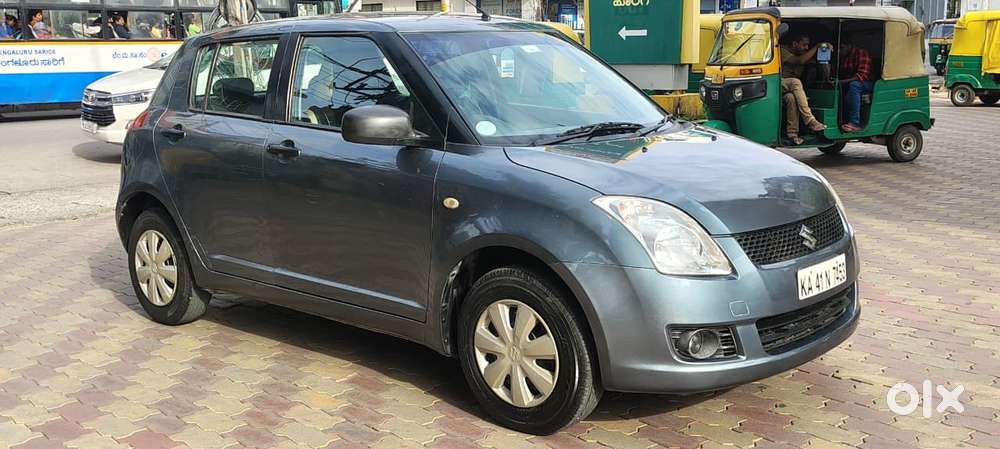 Maruti Suzuki Swift Vxi Glory Limited Edition, 2011, Petrol