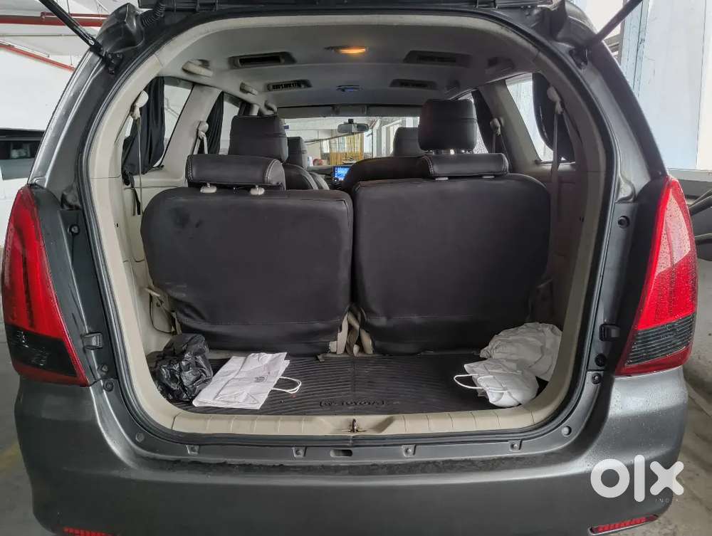 Toyota Innova 2.5g 7 Diesel