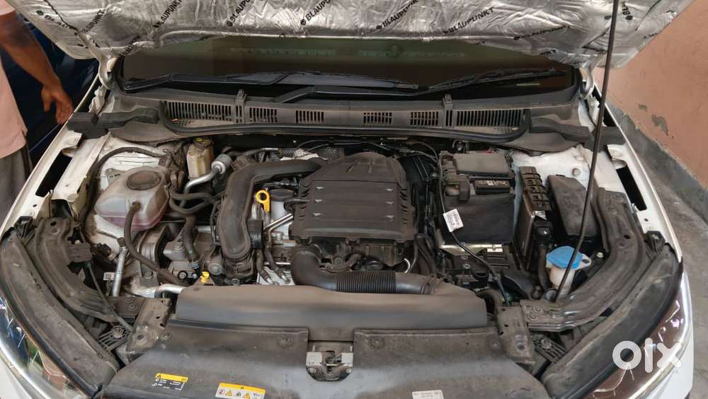 Skoda Slavia 1.0 Ambition Tsi At, 2025, Petrol