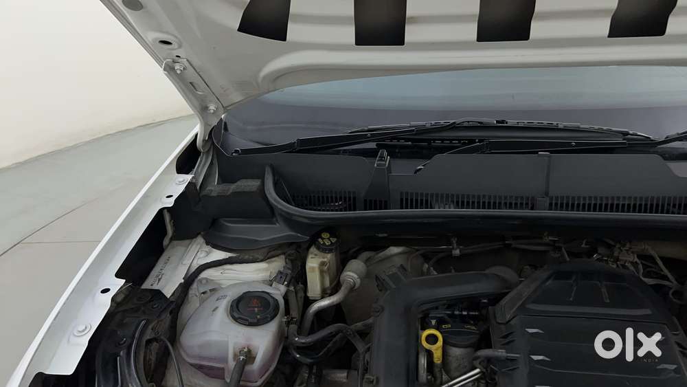 Volkswagen Taigun Topline 1.0 Tsi At (electric Seats), 2022, Petrol