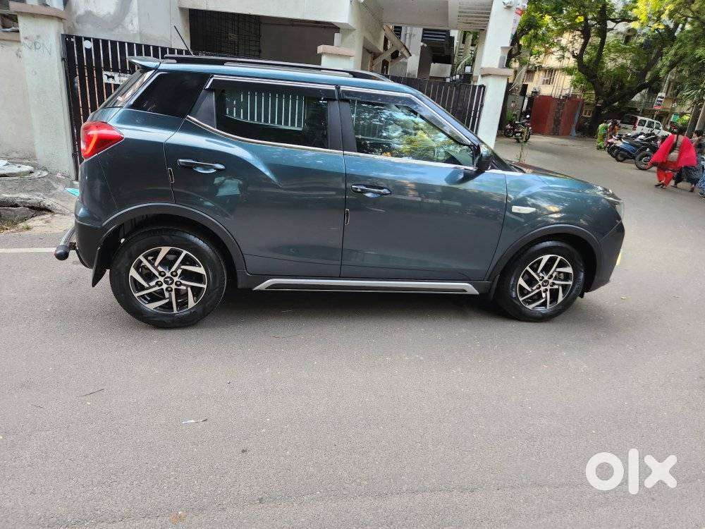 Mahindra Xuv300 1.2 W6 Amt Petrol, 2023, Petrol