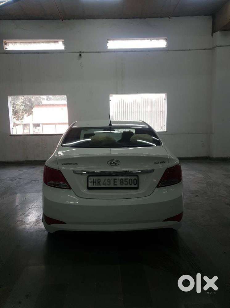 Hyundai Verna Fluidic 1.6 Crdi Sx, 2015, Diesel