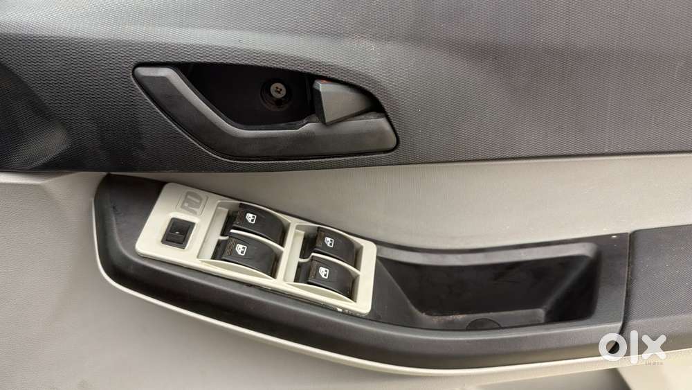 Tata Tiago Xe, 2021, Petrol