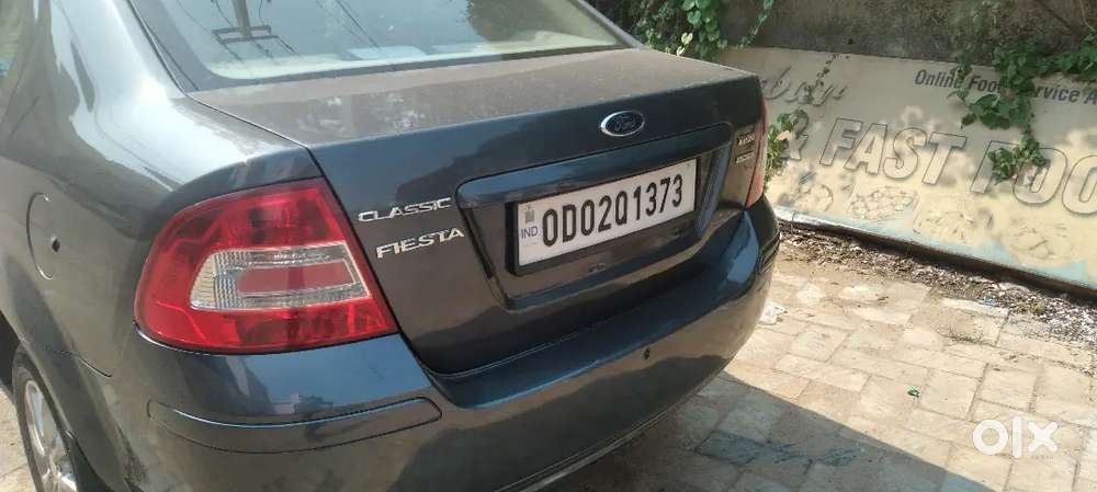 Ford Classic 2015 Petrol 67000 Km Driven
