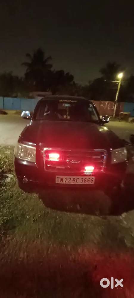 Ford Endeavour