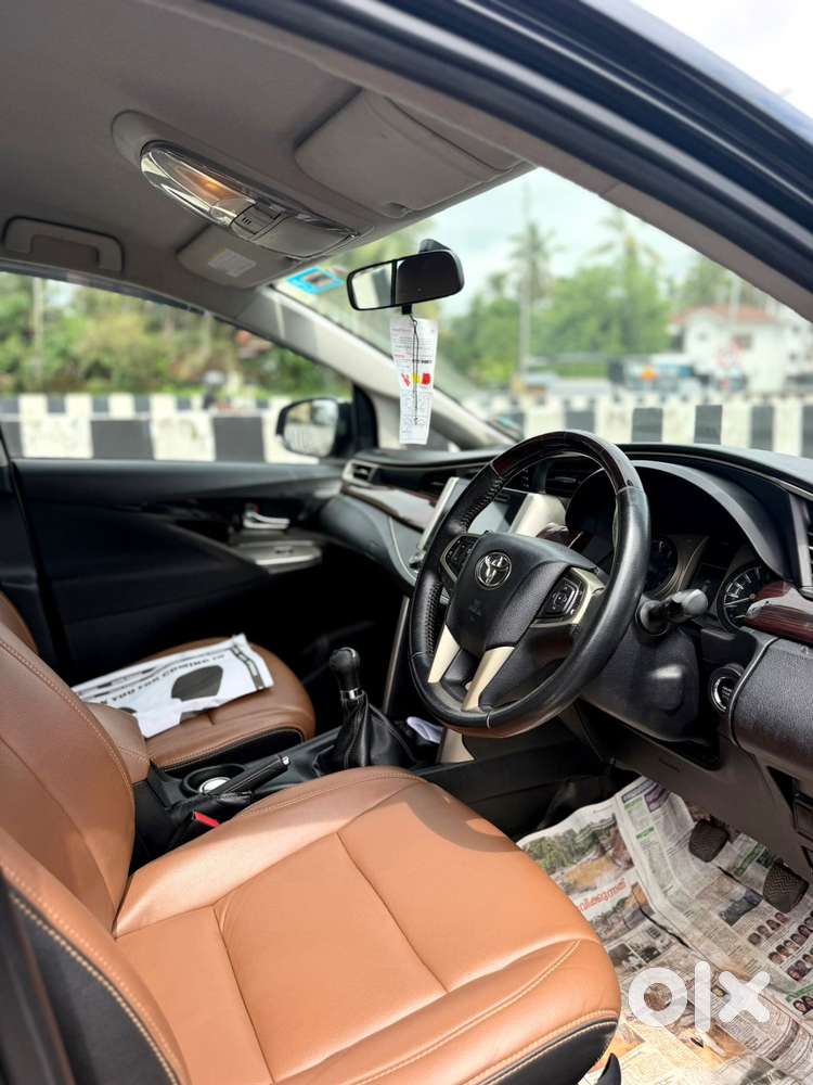 Toyota Innova Crysta 2.4 V, 2017, Diesel
