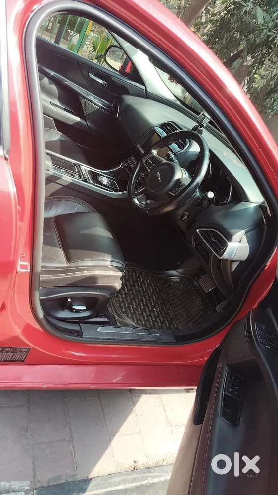 Jaguar Xe 2019  Ceo Owned  Company Maintained