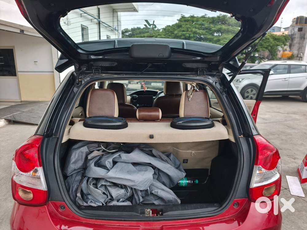 Toyota Etios Liva Vx Dual Tone, 2019, Petrol