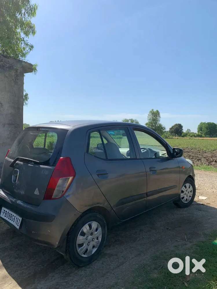 Top Variant With Rear Wiper