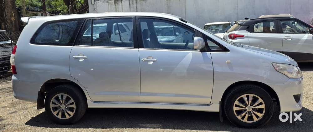 Toyota Innova 2.5 G (diesel) 8 Seater, 2013, Diesel
