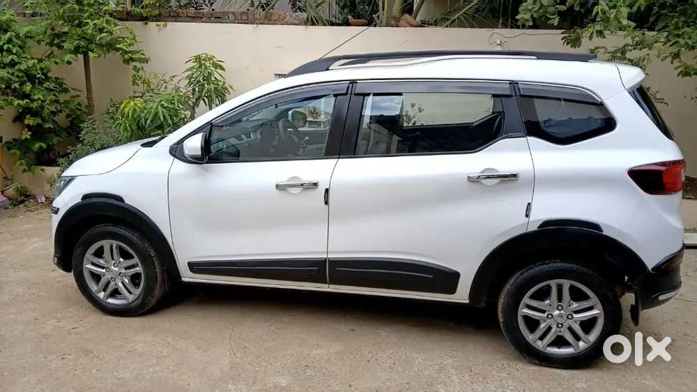 Renault Triber Automatic Top Model