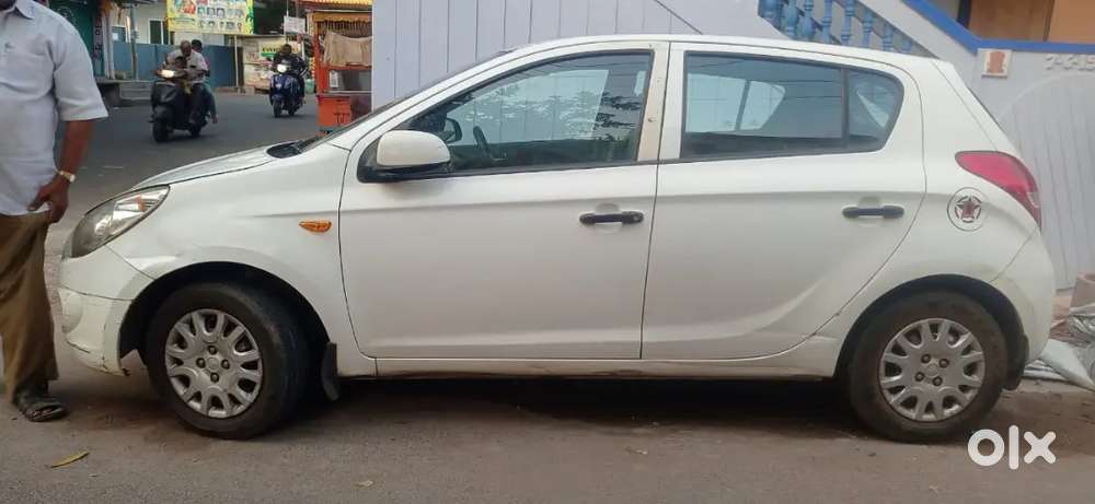 Hyundai I20 2011 Diesel 120000 Km Driven