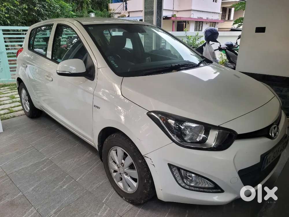 Hyundai 120 2013 Sportz Model
