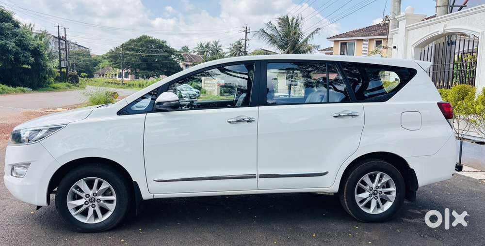 Toyota Innova Crysta 2.4 Gx Mt 8s, 2019, Diesel
