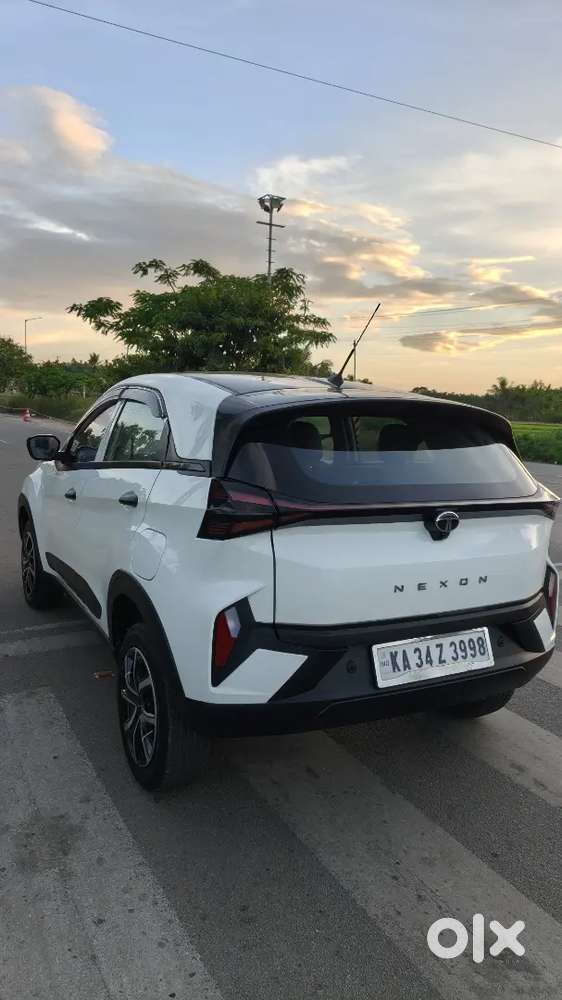 Tata Nexon 1.2 Plus 2025