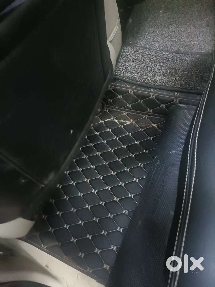 Toyota Innova 2013 Diesel 236000 Km Driven, Company Service