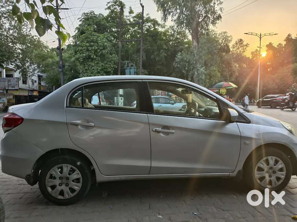 Honda Amaze Petrol Well Maintained