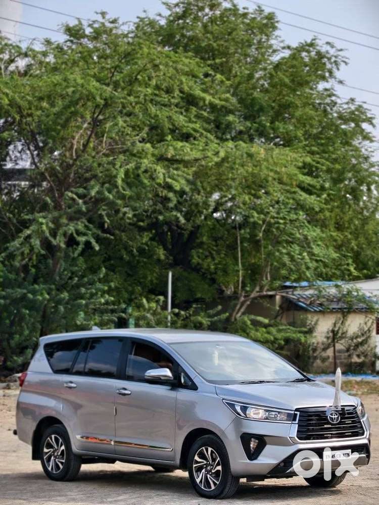 Toyota Innova Crysta 2.4 G Mt 7 Str, 2022, Diesel