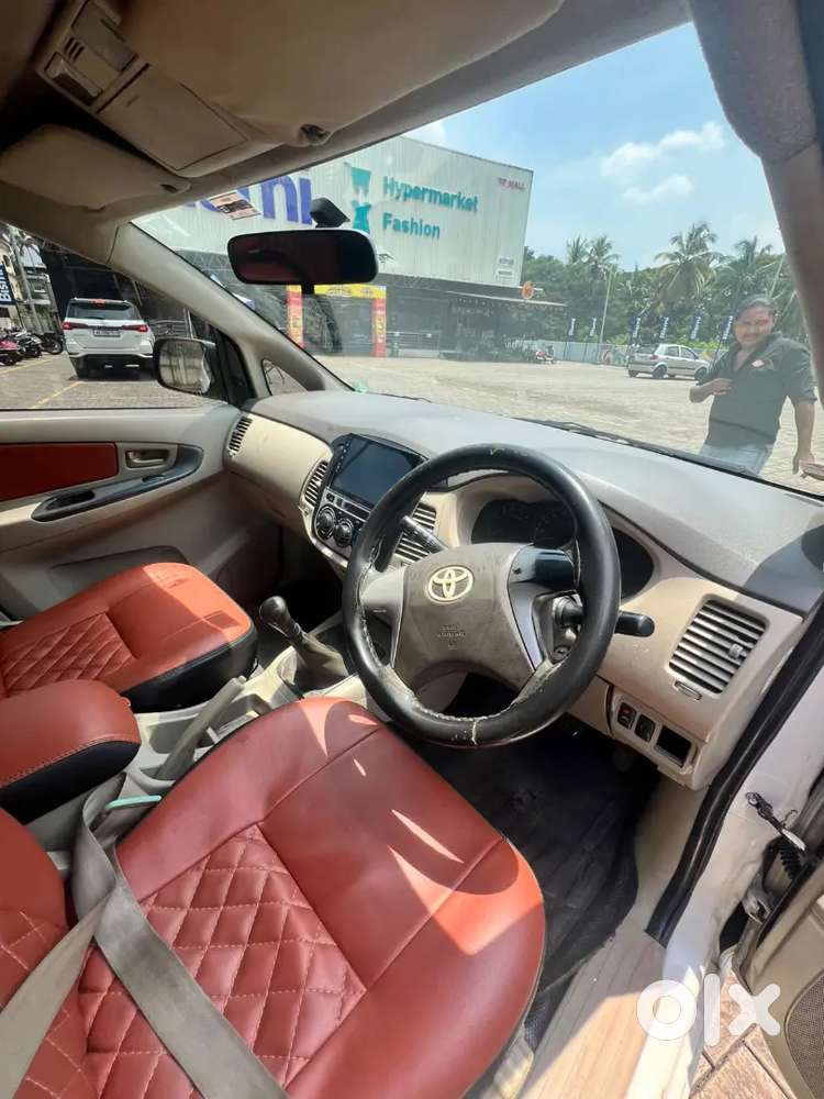 Toyota Innova 2.5 Diesel Manual 2012