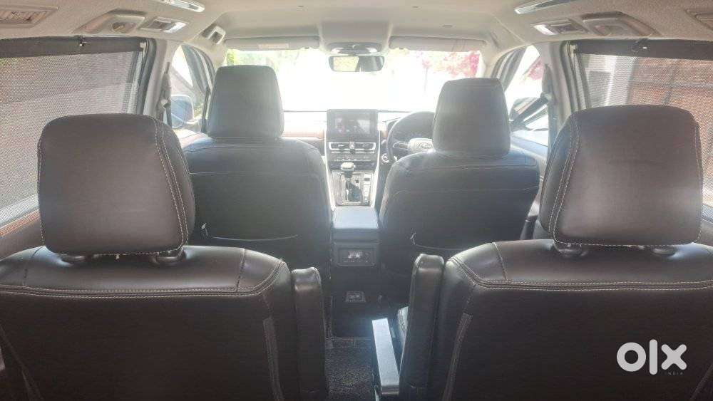 Toyota Innova Hycross 2.0 Vx Hybrid 7 Str, 2023, Petrol