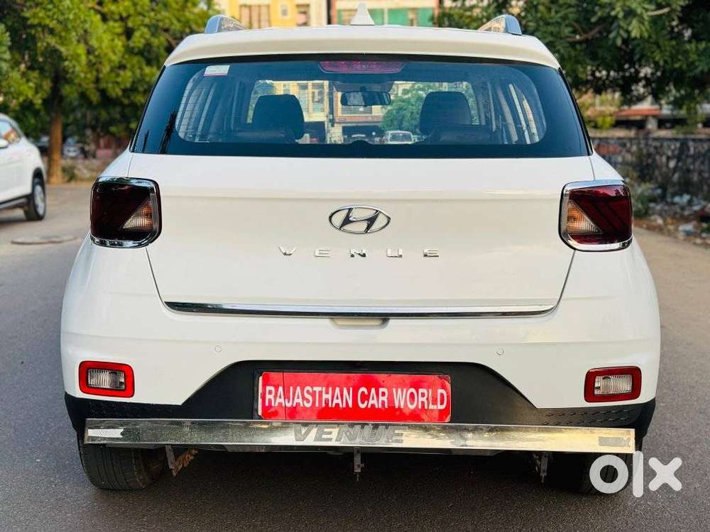 Hyundai Venue S Plus Mt 1.2 Kappa, 2021, Cng & Hybrids