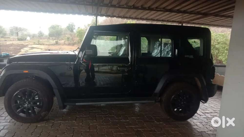 Mahindra Thar Roxx 2025 Diesel 900 Km Driven